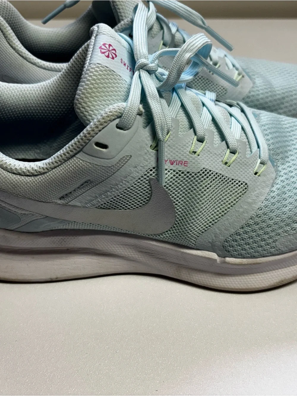 Nike Women’s Run Swift Light Blue Size 8